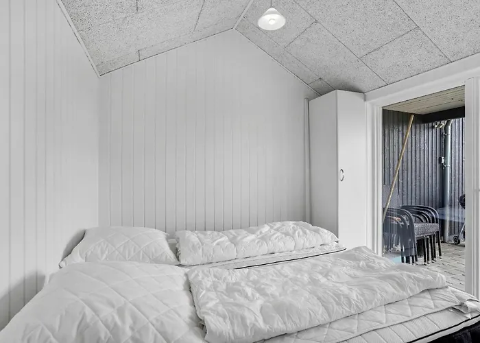 Casa vacanze With Sea View 04 *